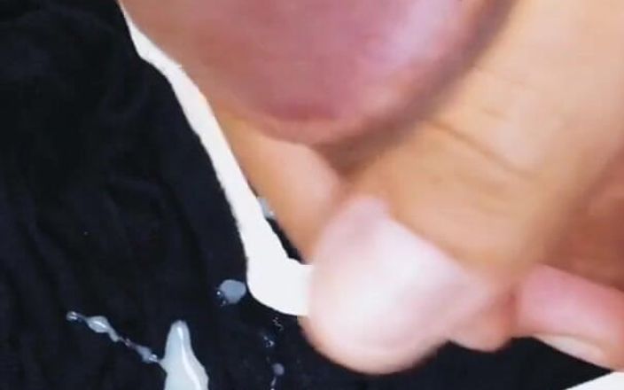 UnderXiaoQiang: Ketemu video cewek hot dengan celana dalam sperma lagi!