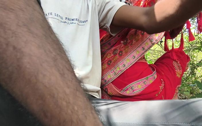 Poonambhabhi village: 热辣的Giarphrend XXX视频
