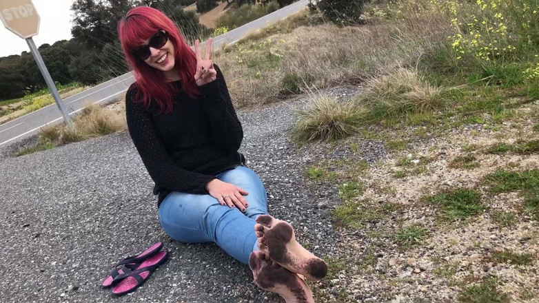 Candystart Videos: Brudne stopy Podeszwy Chodzenie i dokuczanie