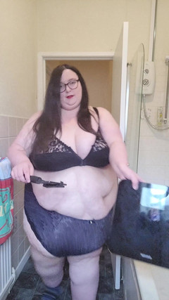 SSBBWLadyBrads: NOV váha v roce 2022 hit nebo miss