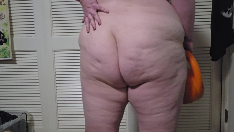 Virgie Blanca: Awek montel super saiz berbogel Semasa Melakukan Squats