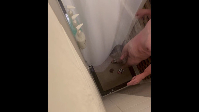 Chase Dixon Butz: Expusă în dușurile vestiarului