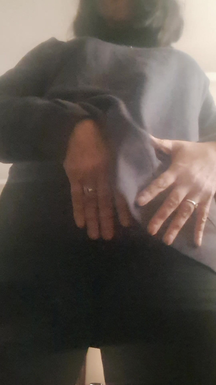 Mommy big hairy pussy: MILF behaarte muschi