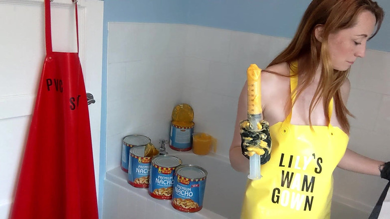 Lily kink: Nacho De Pvc - Wam Con Ducha Y Limpieza