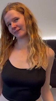 Oh mon dieu ! Je montre mes seins pour la première fois !