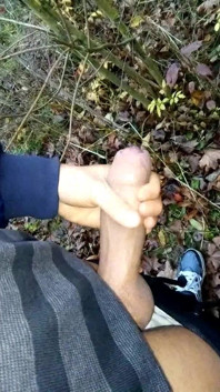 Arap twink açık havada damla döl sesiyle boşalıyor
