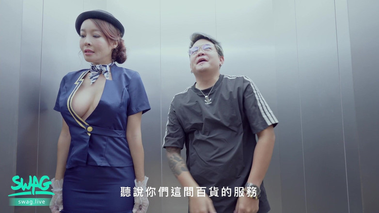 SWAG.live: यह सब ले लो: लिफ्ट लड़कियों को चोदो और वीर्य निकालो