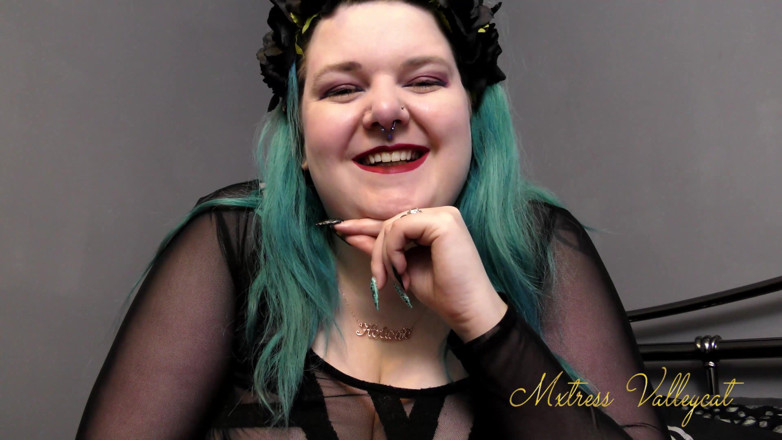Mxtress Valleycat: Gothic hotwife
