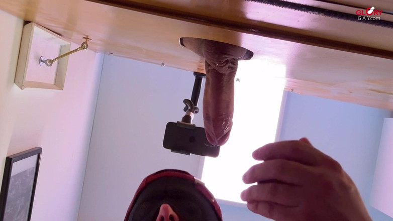 GLORYHOLEGAYS: कुकी और क्रीम क्रिसमस वह गोली मारता है ... फिर मैं सारा वीर्य से लथपथ कुकी खाती हूं। तुम मेरे साथ अगला खा रहे हो