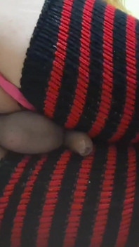 Dildo besar veiny memusnahkan pantat banci saya dengan creampie dubur