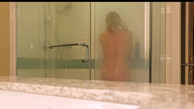 Jordan Wright: Rubia Fresa Toma Polla Por Toda La Casa