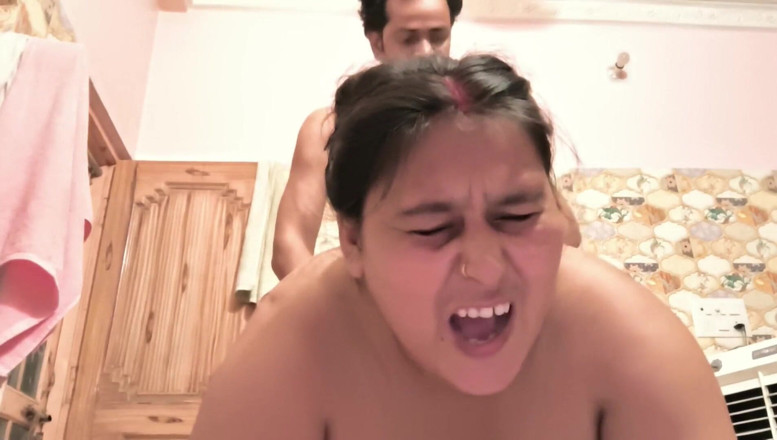 Desi chudai hub: スパイシーな熟女のお尻穴あけ
