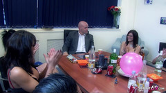 Full porn collection: Una festa di gangbang arrapata con milf sexy ad un...