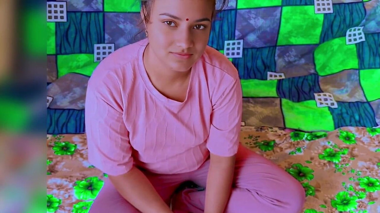 Your_aisha: Do una bella scopata alla mia sorellastra