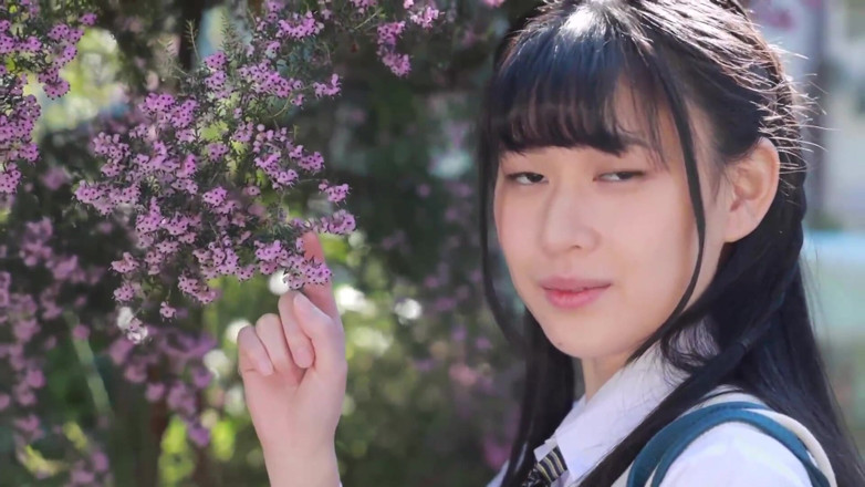Strix: Hitomi Yoshikawa - Love Scandal