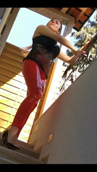 Giày cao gót & quần legging