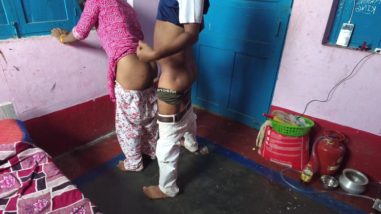 Sobha rani: 德西村女孩 mns 快速性爱视频