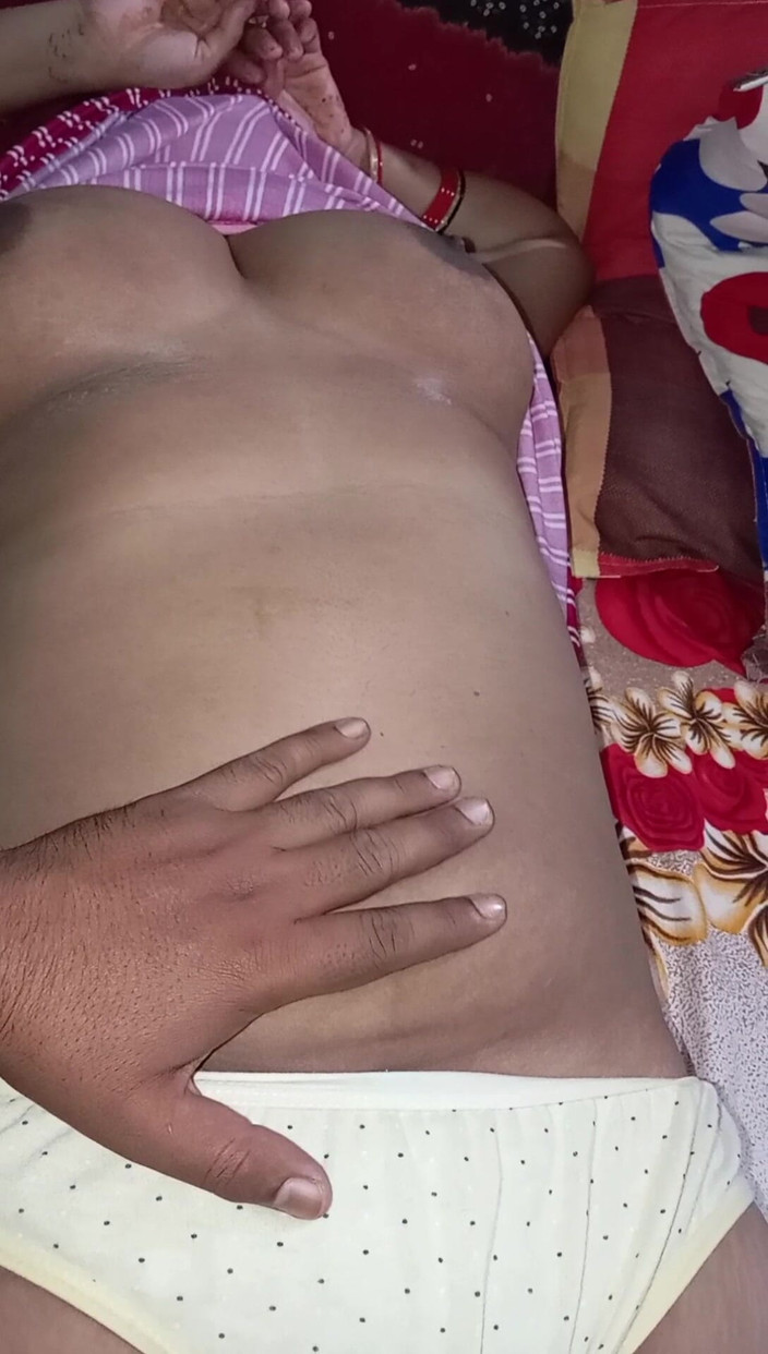 Manjushukla: Hermosa india con hermoso coño