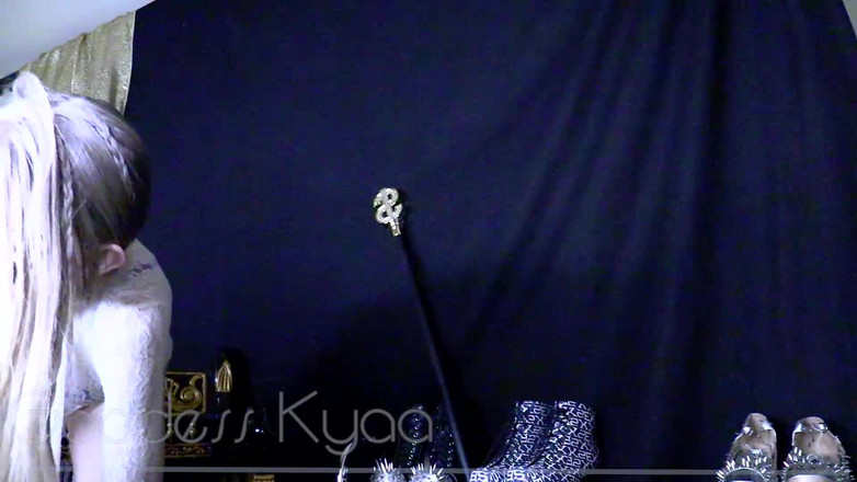 Kyaa Chimera: アスからかいを無視する