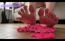 Riley Daniels: Asmr Foot Crushing Closeup