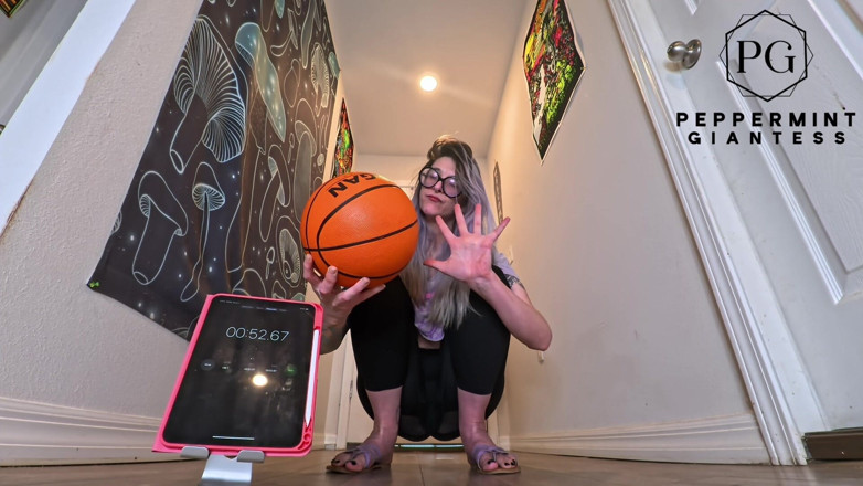 Peppermint Giantess: 6'7 Tall Goddess One-handed Basketball Hold Challenge How Long Can...