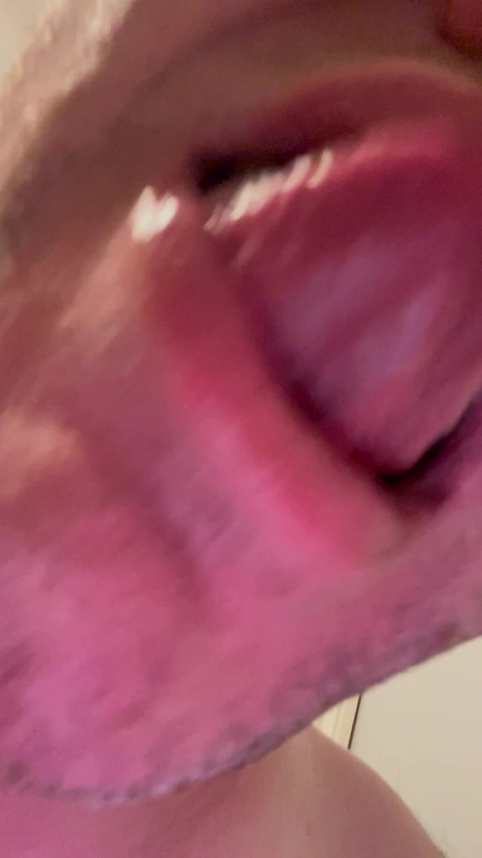 Julian sharp: 穿着黑色丝袜的朱利安·夏普