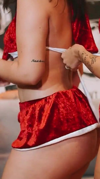 Christmas Special 2022 - Striptease