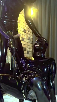 Il mio nuovo video completo con una bambola di gomma- alex latex