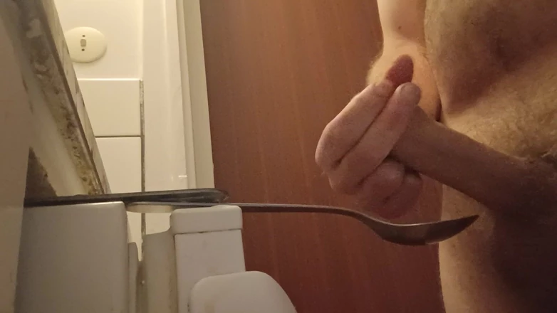 Ed Eden: Cumming on Spoon