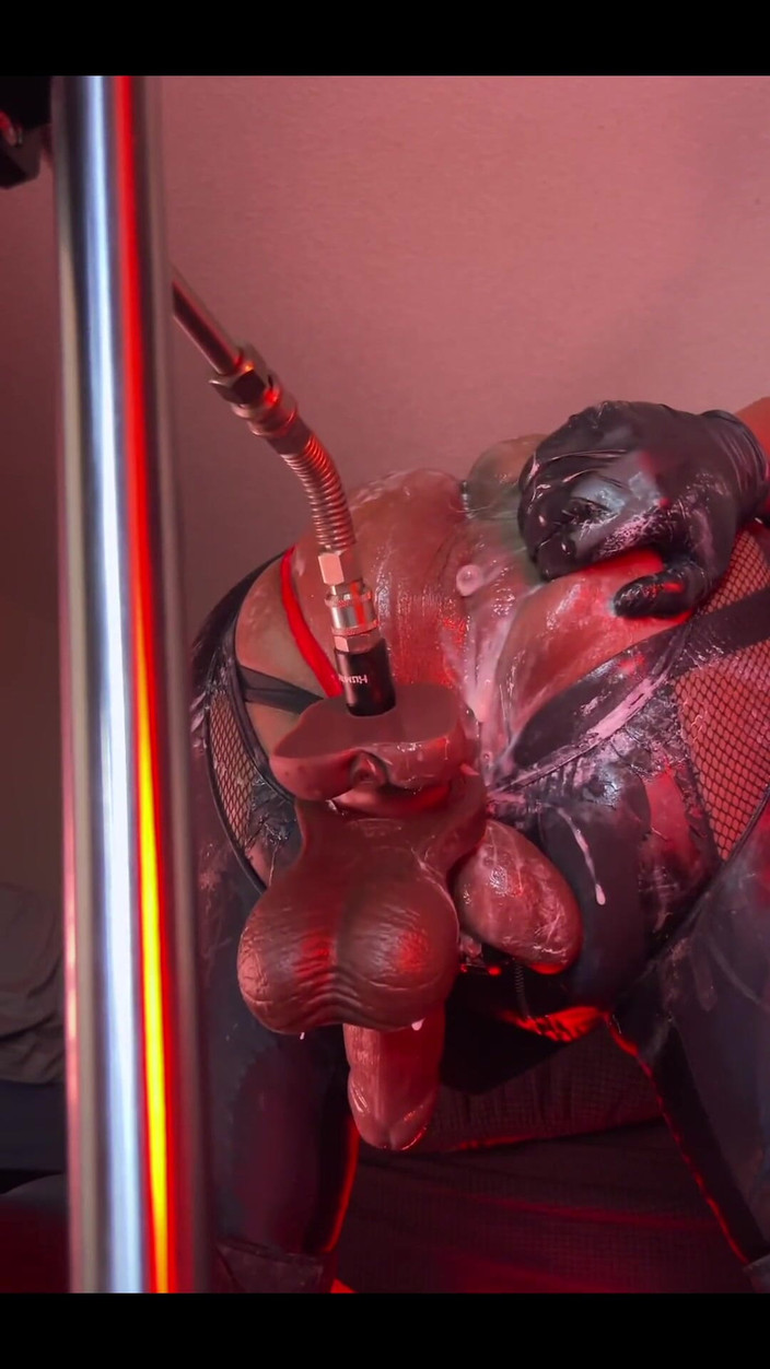 DipsoDeep: Интенсивный сливочный трах на жопу - зияющая и пердящая пузырьки