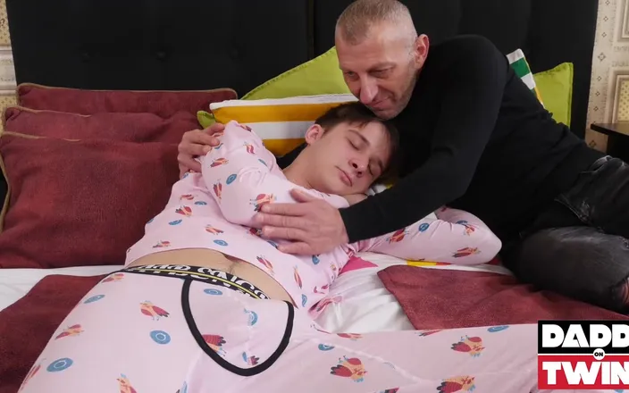 DaddyOnTwink: Daddyontwink Inked Gay Vincent Stone Fucked His Stepson Liam Rose...