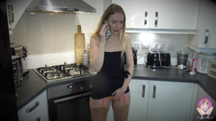 Brea Rose: Orinar mientras habla por teléfono