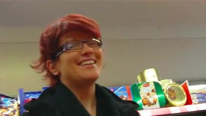 Popp Sylvie: Palam punggung di pasar raya