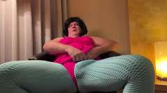 Nylon-Lottchen: Yogaleggings med badklänning