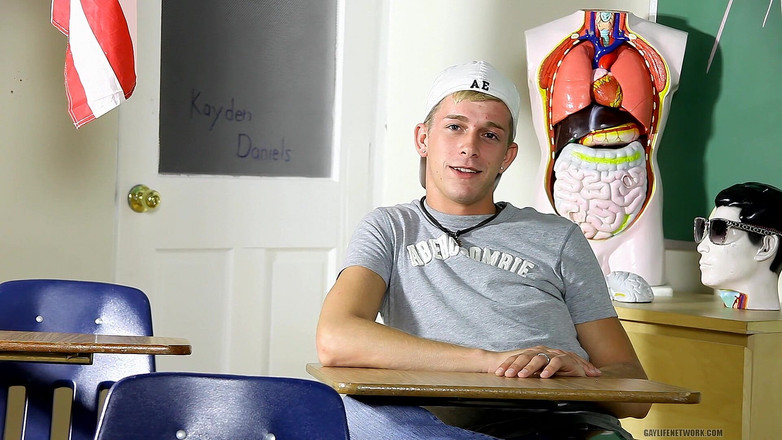 Teach Twinks: Party Guy Kayden Daniels Oozes Sex Appeal