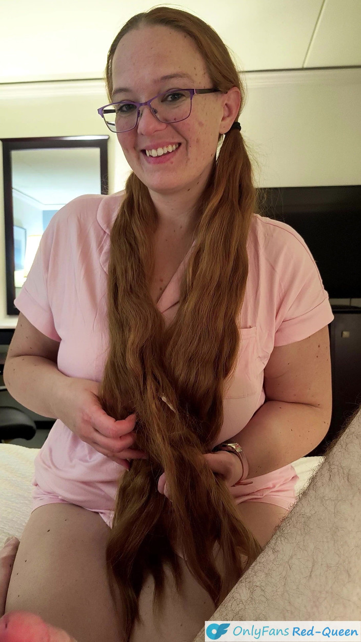 Red Queen: POV, trança, por ruiva ruiva de cabelos compridos
