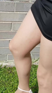 Dani_leg Dalam Tan Pantyhose Menunjukkan Kaki Seksi