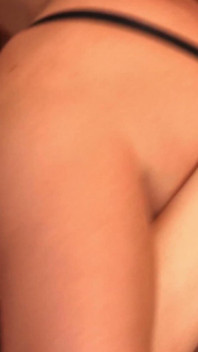 Big Haired Blonde Gets Her Pussy Eaten Until She Curls Her Toes
