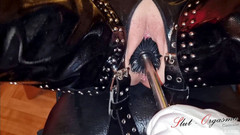 Slut Orgasma Celeste: Děvka-Orgasma Celeste tvrdě ošukaná koňským robertkem a záchodovým kartáčem