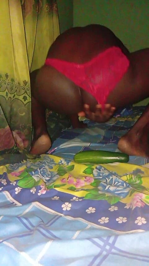 Badman4606: Oma Black güzel ve sabit bir şekilde binmeyi seviyor