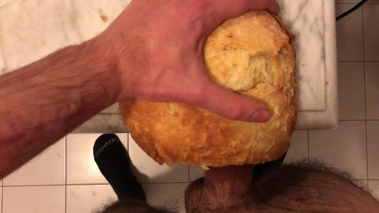 Francesco Spinozzi: Brot fickt