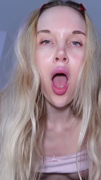 Futanari - ny flickvän har en Futa -kuk POV Futa - Sofie Skye