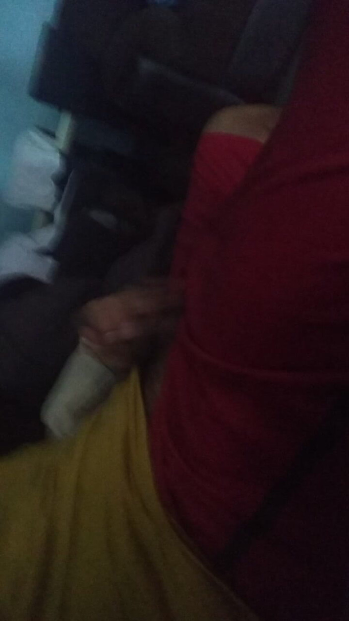 AlexAlejandro13: Aku merasa sangat nyaman di sofa