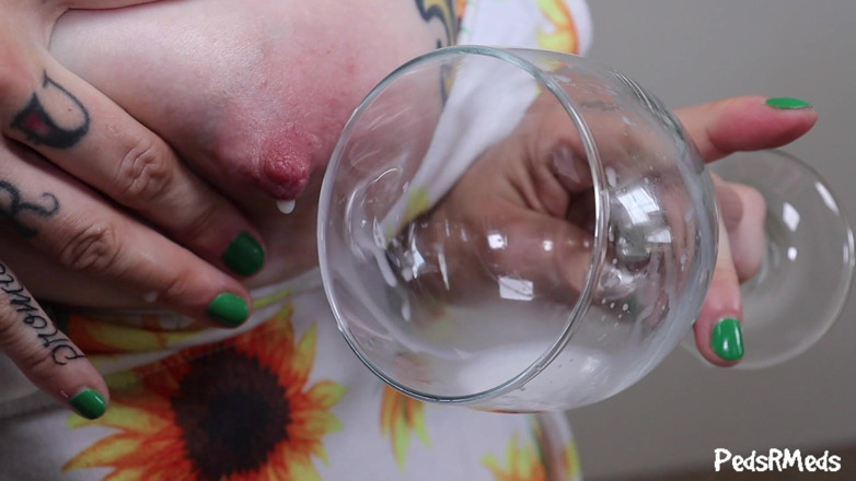 PedsRMeds: Chloe Lyrae tette lattiginose