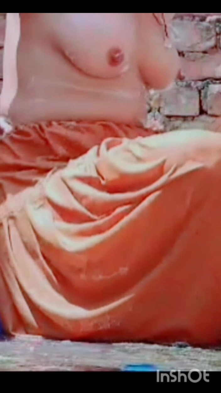 TricolorMusic3: While Bathing, the Village Woman Is Taking a Bath Naked...