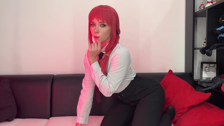 Sweetie Fox: Cachonda Makima prueba nuevo juguete y semen intensamente