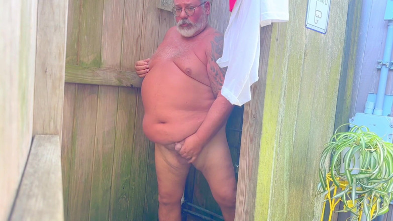 Hand-Free-Daddy-Chub: Fermier Gras Din Norvegia, De La Țară, În Outhouse