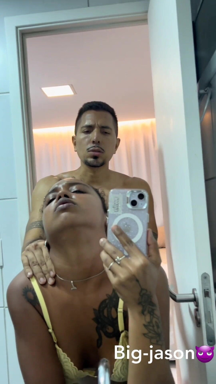 Bigjason: Seks in de badkamer met kracht