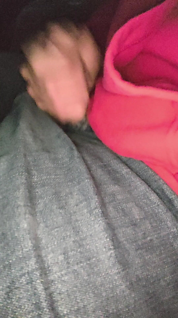 Themilkman618: Masturbuje při řízení