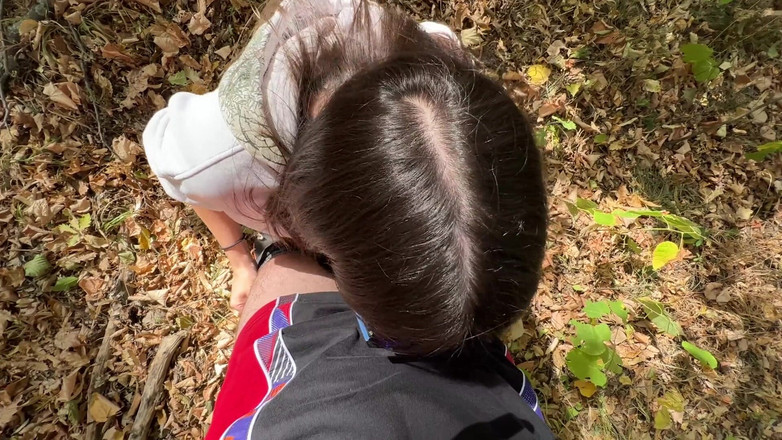 Nicky Mist: Cizinec se mi vystříká do kalhotek a já to nosím